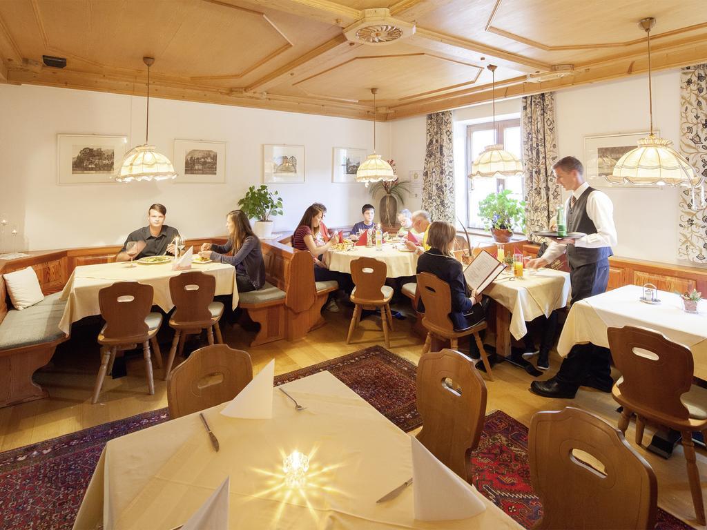 גריין Gasthof Zur Traube מראה חיצוני תמונה